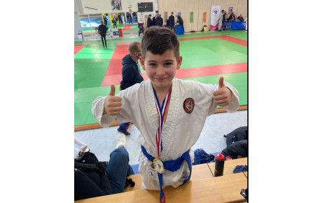 Yliesse Mahiou : Champion Régional combats.